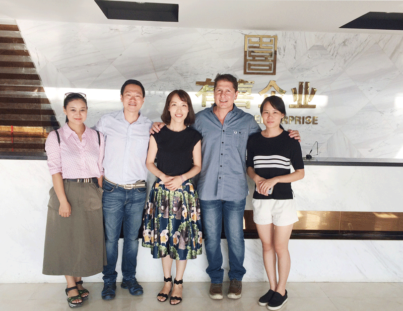 زيارة العملاء البرازيل يوكسي Cosmetics(Guangzhou)